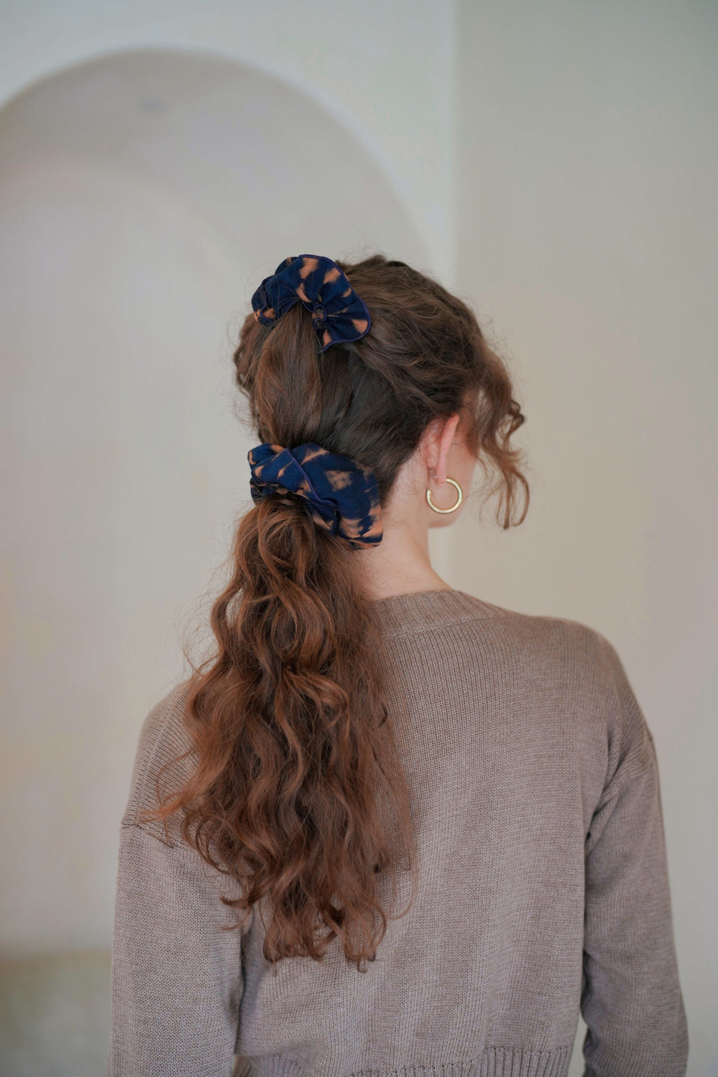 Cardigan à boutons en noix de coco Victoria en kaki